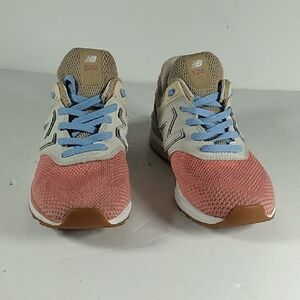 New Balance Women's (GIRL) Coral and Light Blue Sneakers Size 2.